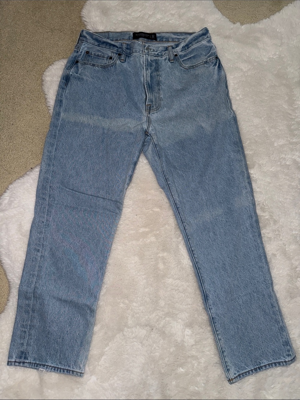 Abercrombie & Fitch Light Blue Loose Jeans 32x30